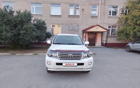 Toyota Land Cruiser 200, 2014 год, 3 300 000 рублей, 3 фотография