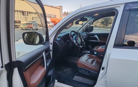 Toyota Land Cruiser 200, 2014 год, 3 300 000 рублей, 7 фотография