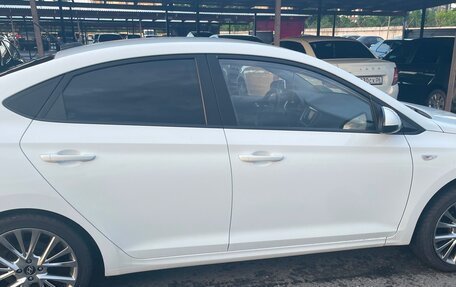 Hyundai Solaris II рестайлинг, 2019 год, 1 299 000 рублей, 2 фотография