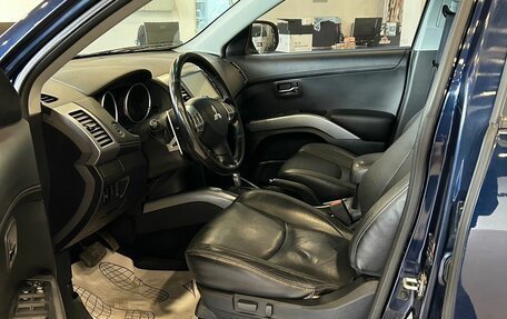 Mitsubishi Outlander III рестайлинг 3, 2010 год, 949 000 рублей, 7 фотография