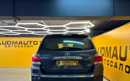 Toyota Highlander III, 2013 год, 2 149 000 рублей, 5 фотография