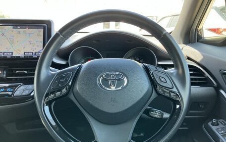 Toyota C-HR I рестайлинг, 2019 год, 1 431 000 рублей, 8 фотография