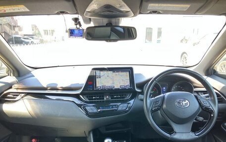 Toyota C-HR I рестайлинг, 2019 год, 1 431 000 рублей, 7 фотография