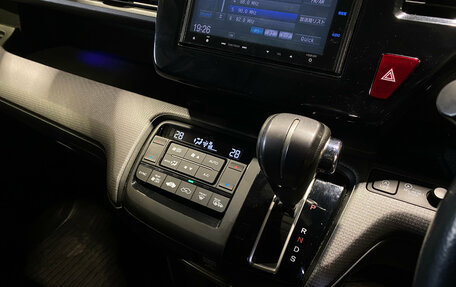 Honda Stepwgn IV, 2015 год, 1 550 000 рублей, 15 фотография