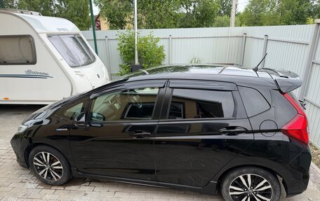 Honda Fit III, 2017 год, 1 050 000 рублей, 6 фотография