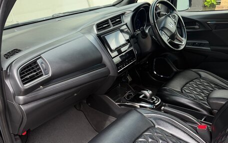 Honda Fit III, 2017 год, 1 050 000 рублей, 13 фотография