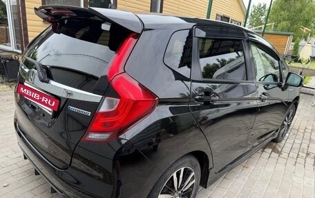 Honda Fit III, 2017 год, 1 050 000 рублей, 7 фотография