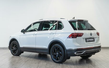 Volkswagen Tiguan II, 2021 год, 3 899 000 рублей, 2 фотография