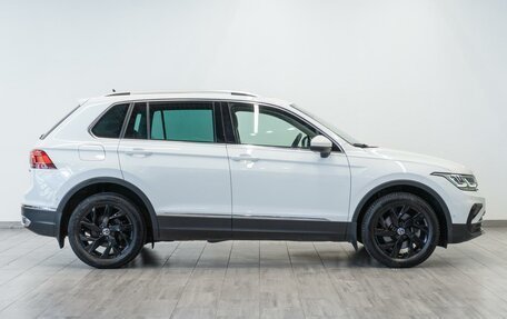 Volkswagen Tiguan II, 2021 год, 3 899 000 рублей, 5 фотография