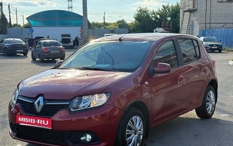 Renault Sandero II рестайлинг, 2014 год, 645 000 рублей, 2 фотография