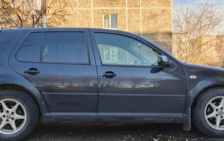Volkswagen Golf IV, 2002 год, 200 000 рублей, 3 фотография