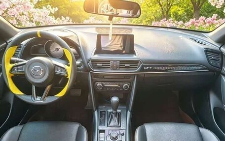 Mazda CX-4, 2023 год, 2 450 000 рублей, 9 фотография