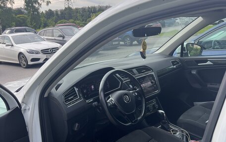 Volkswagen Tiguan II, 2019 год, 2 600 000 рублей, 7 фотография