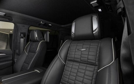 Cadillac Escalade V, 2025 год, 19 999 000 рублей, 10 фотография