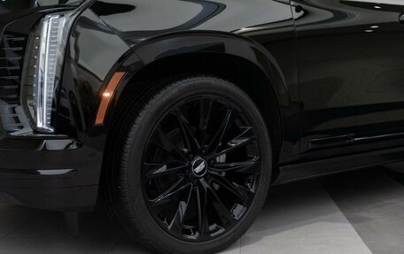 Cadillac Escalade V, 2025 год, 19 999 000 рублей, 16 фотография