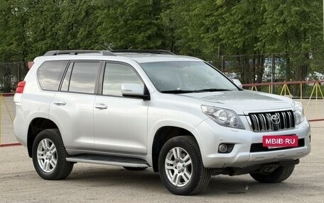 Toyota Land Cruiser Prado 150 рестайлинг 2, 2009 год, 2 715 000 рублей, 3 фотография