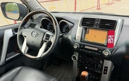 Toyota Land Cruiser Prado 150 рестайлинг 2, 2009 год, 2 715 000 рублей, 11 фотография