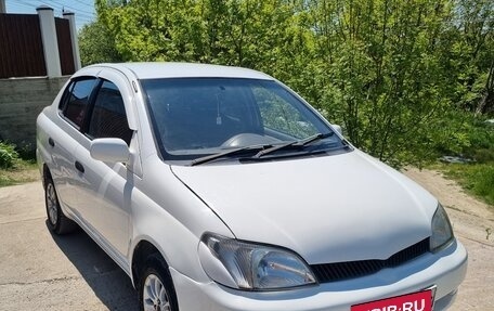 Toyota Platz, 2001 год, 310 000 рублей, 1 фотография