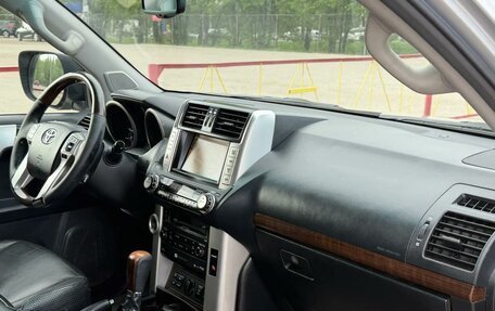 Toyota Land Cruiser Prado 150 рестайлинг 2, 2009 год, 2 715 000 рублей, 13 фотография