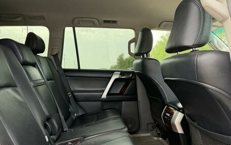 Toyota Land Cruiser Prado 150 рестайлинг 2, 2009 год, 2 715 000 рублей, 18 фотография