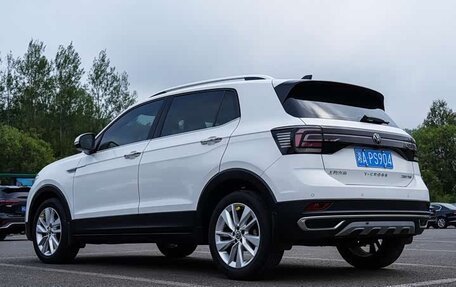 Volkswagen T-Cross I, 2022 год, 1 270 000 рублей, 8 фотография