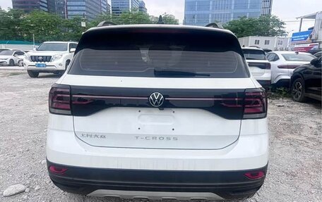 Volkswagen T-Cross I, 2023 год, 1 310 000 рублей, 5 фотография