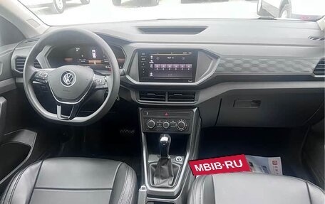 Volkswagen T-Cross I, 2023 год, 1 310 000 рублей, 8 фотография
