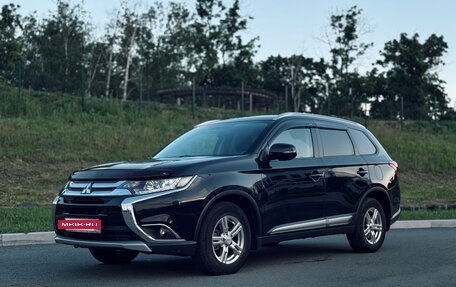Mitsubishi Outlander III рестайлинг 3, 2016 год, 2 050 000 рублей, 4 фотография