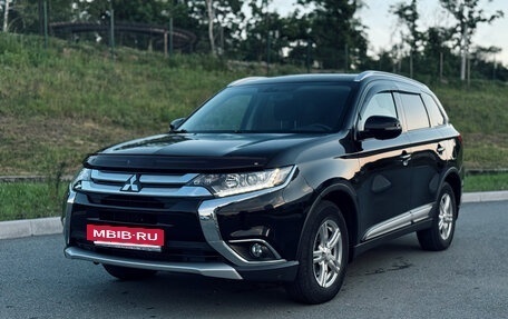 Mitsubishi Outlander III рестайлинг 3, 2016 год, 2 050 000 рублей, 3 фотография