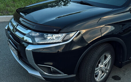 Mitsubishi Outlander III рестайлинг 3, 2016 год, 2 050 000 рублей, 28 фотография