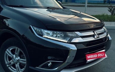 Mitsubishi Outlander III рестайлинг 3, 2016 год, 2 050 000 рублей, 26 фотография