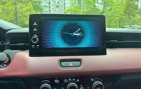 Honda Vezel, 2022 год, 2 100 000 рублей, 13 фотография