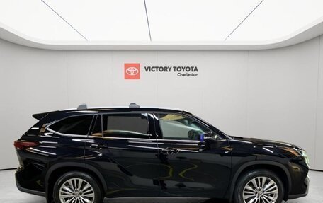 Toyota Highlander, 2025 год, 7 267 000 рублей, 8 фотография