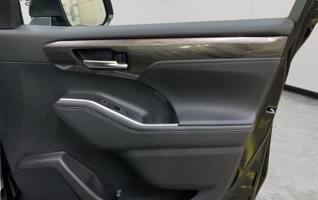Toyota Highlander, 2025 год, 7 267 000 рублей, 22 фотография