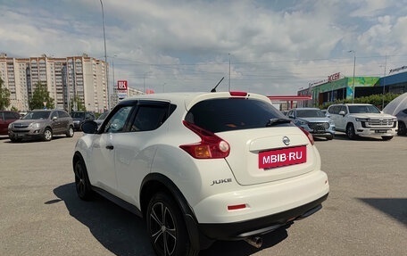 Nissan Juke II, 2011 год, 750 000 рублей, 7 фотография