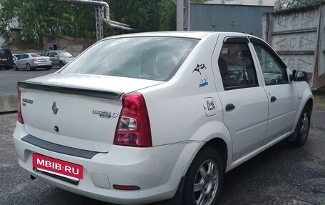 Renault Logan I, 2015 год, 400 000 рублей, 2 фотография