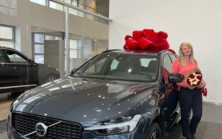 Volvo XC60 II, 2021 год, 4 500 000 рублей, 2 фотография