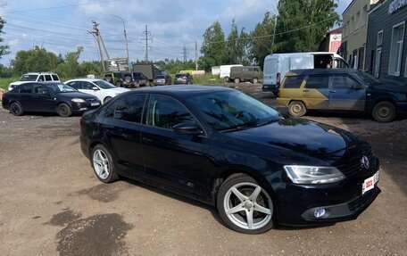 Volkswagen Jetta VI, 2011 год, 650 000 рублей, 3 фотография