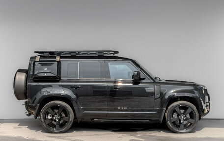 Land Rover Defender II, 2024 год, 11 000 000 рублей, 4 фотография