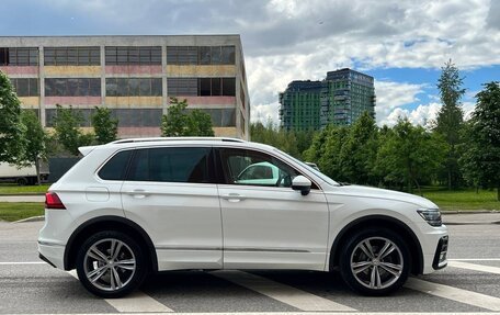 Volkswagen Tiguan II, 2018 год, 3 200 000 рублей, 1 фотография