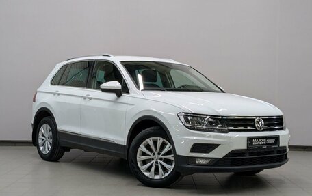 Volkswagen Tiguan II, 2018 год, 2 565 000 рублей, 11 фотография