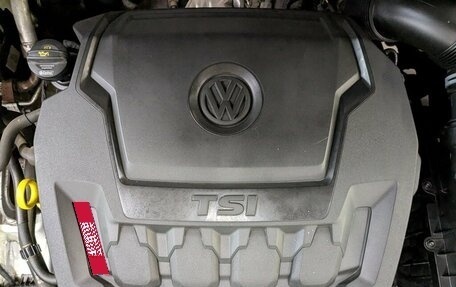 Volkswagen Tiguan II, 2018 год, 2 565 000 рублей, 8 фотография