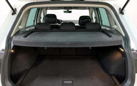 Volkswagen Tiguan II, 2018 год, 2 565 000 рублей, 29 фотография