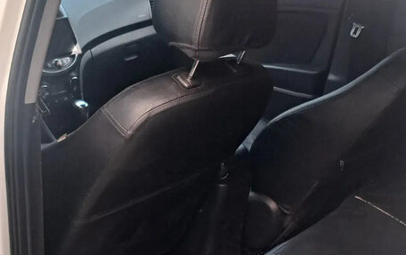 Hyundai Solaris II рестайлинг, 2012 год, 430 000 рублей, 8 фотография