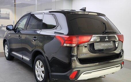 Mitsubishi Outlander III рестайлинг 3, 2018 год, 1 770 000 рублей, 7 фотография