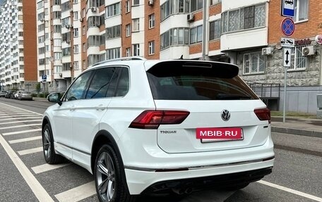 Volkswagen Tiguan II, 2018 год, 3 200 000 рублей, 8 фотография
