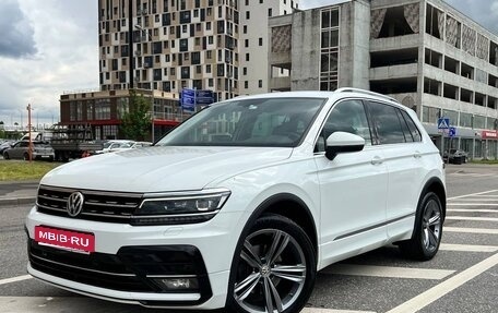 Volkswagen Tiguan II, 2018 год, 3 200 000 рублей, 24 фотография