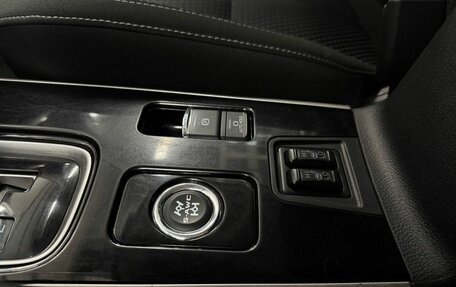 Mitsubishi Outlander III рестайлинг 3, 2021 год, 1 880 000 рублей, 16 фотография