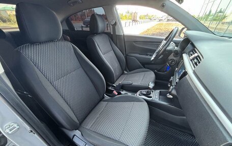 KIA Rio IV, 2017 год, 1 090 000 рублей, 23 фотография