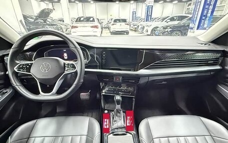 Volkswagen Passat B8 рестайлинг, 2023 год, 1 880 000 рублей, 9 фотография